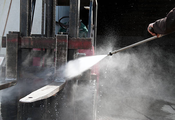Best Soft Washing for Delicate Surfaces in Loch Lomond, VA